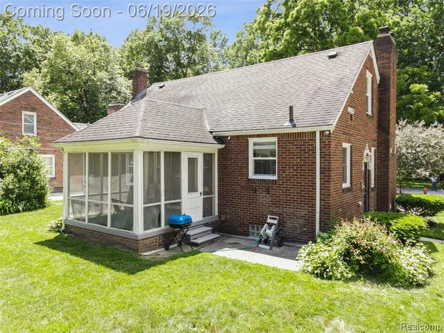 16216 Burgess, Detroit, MI 48219