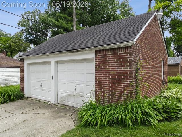 16216 Burgess, Detroit, MI 48219