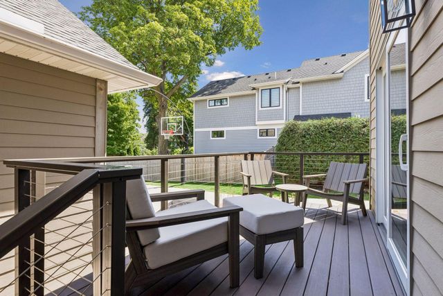 238 Broadway Avenue N, Wayzata, MN 55391