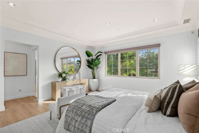 70 Livia, Irvine, CA 92618