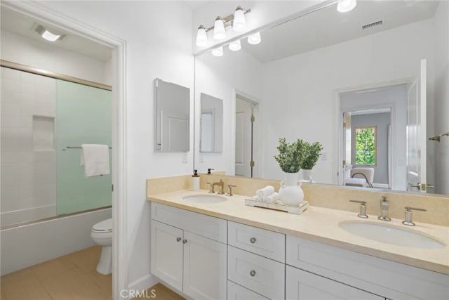 70 Livia, Irvine, CA 92618