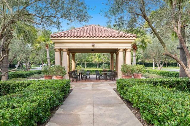 70 Livia, Irvine, CA 92618