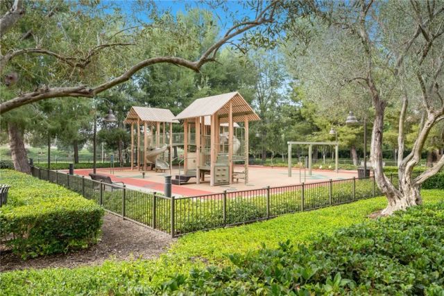 70 Livia, Irvine, CA 92618