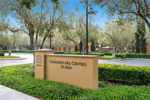 70 Livia, Irvine, CA 92618