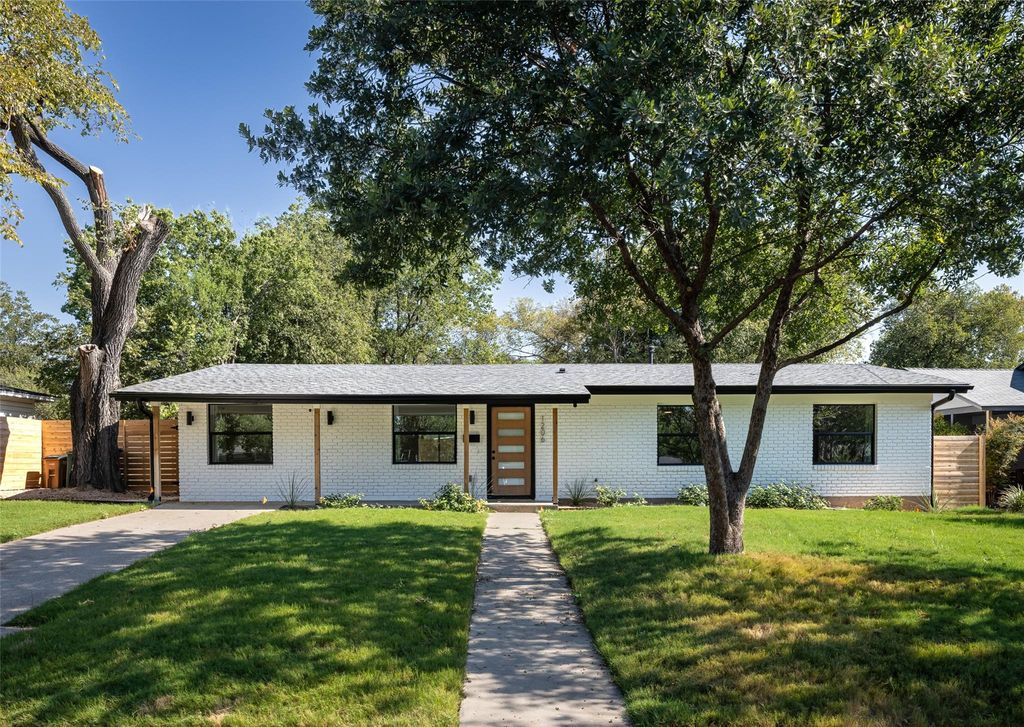 1206 Cloverleaf DR, Austin, TX 78723