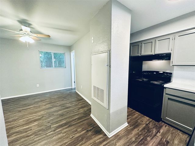 3702 S Second ST 117, Austin, TX 78704