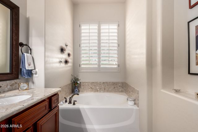 8537 E KENWOOD Street, Mesa, AZ 85207