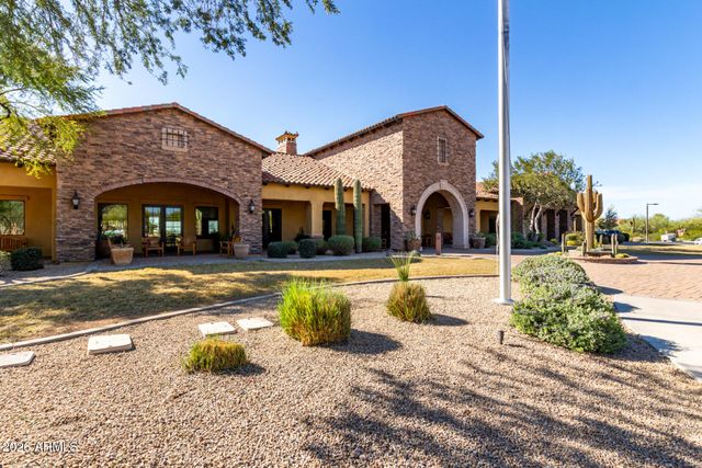 8537 E KENWOOD Street, Mesa, AZ 85207