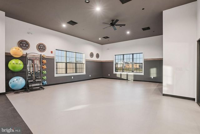 301 MONTEREY DR, Egg Harbor Township, NJ 08234