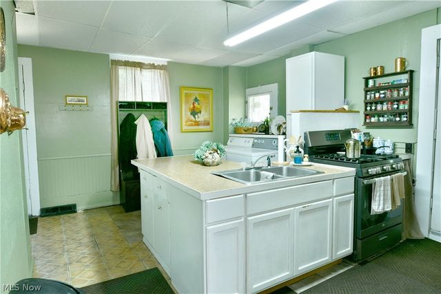 315 W Park Avenue, Niles, OH 44446