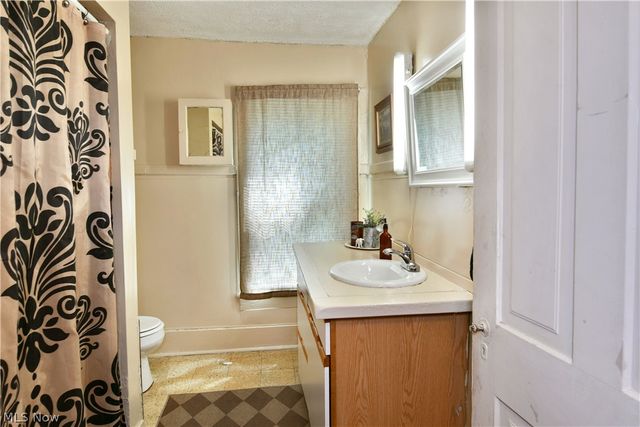 315 W Park Avenue, Niles, OH 44446