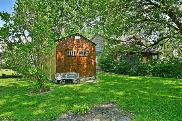 315 W Park Avenue, Niles, OH 44446