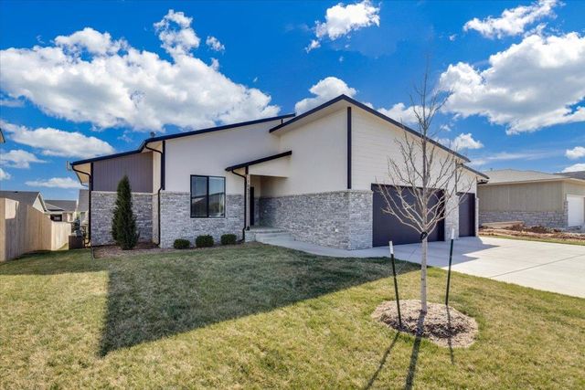 10511 W Basil, Wichita, KS 67215