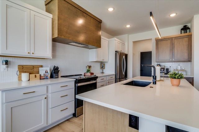 10511 W Basil, Wichita, KS 67215