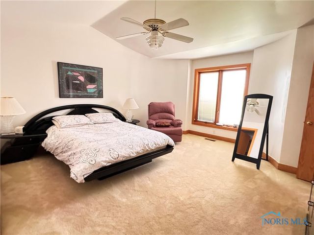 322 Dublin Lane, Bryan, OH 43506