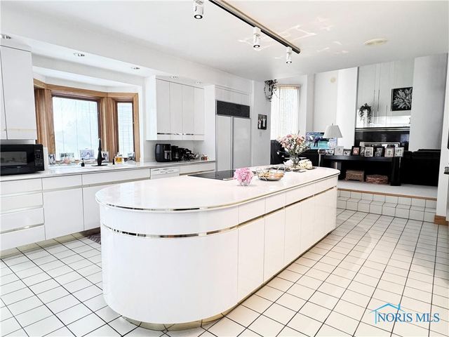 322 Dublin Lane, Bryan, OH 43506