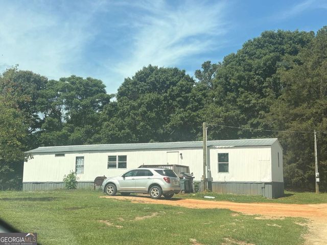 26 Leanne Drive, Hartwell, GA 30643