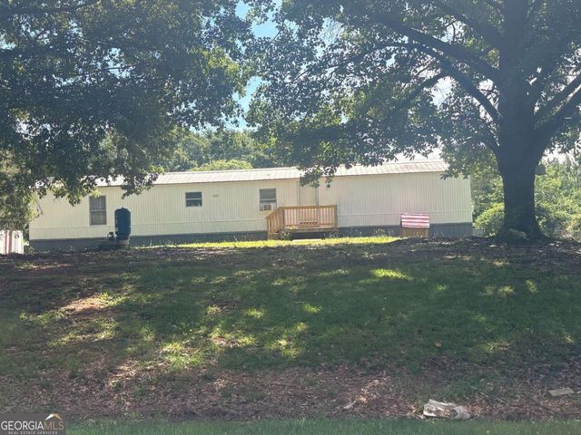 26 Leanne Drive, Hartwell, GA 30643
