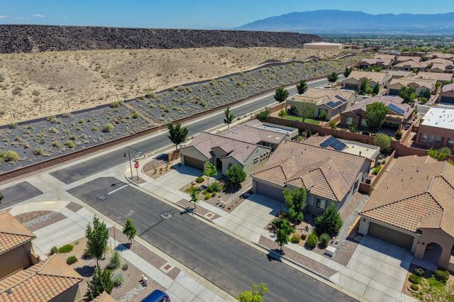 2332 Chuckwalla Spring Trail NW, Albuquerque, NM 87120