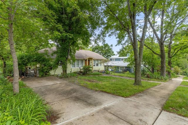 511 N Forest Avenue, Fayetteville, AR 72701