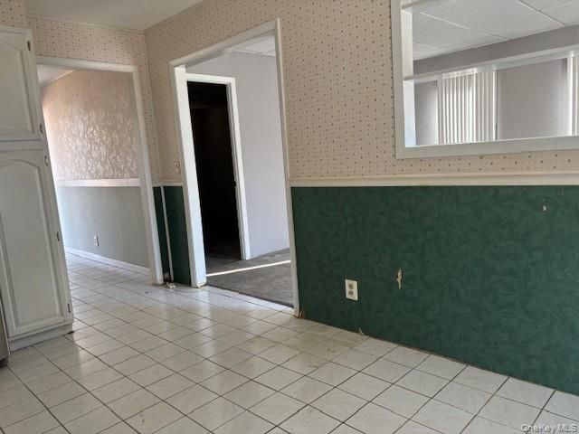 94 Rosemary Lane, Centereach, NY 11720