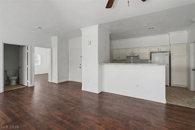 8725 West Flamingo Road 132, Las Vegas, NV 89147