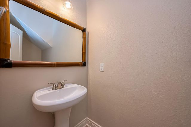 19010 Grove Valley Trail, Houston, TX 77084