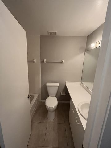 8969 NW 38TH Drive, Coral Springs, FL 33065