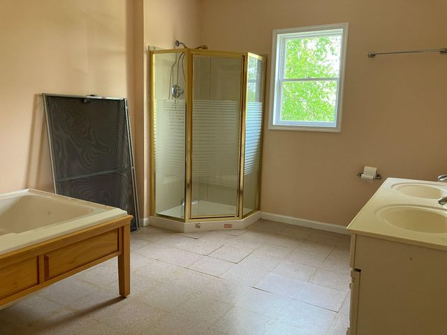 4020 EASTERN NECK RD, Rock Hall, MD 21661