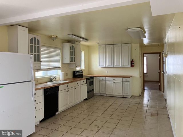 4020 EASTERN NECK RD, Rock Hall, MD 21661