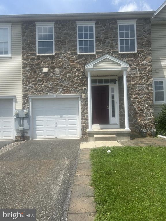 17 BISHOP PINE RD, Barto, PA 19504