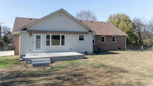 120 Three Forks Bridge Rd, Wartrace, TN 37183