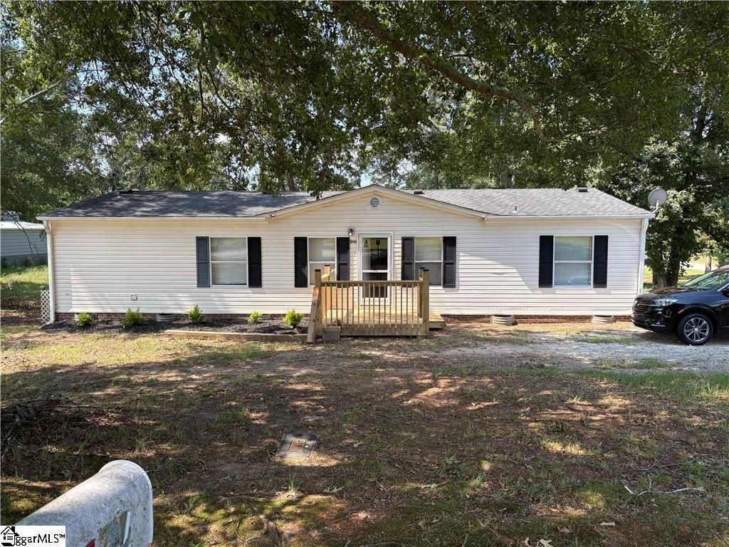 200 Sullivan Road, Fair Play, SC 29643