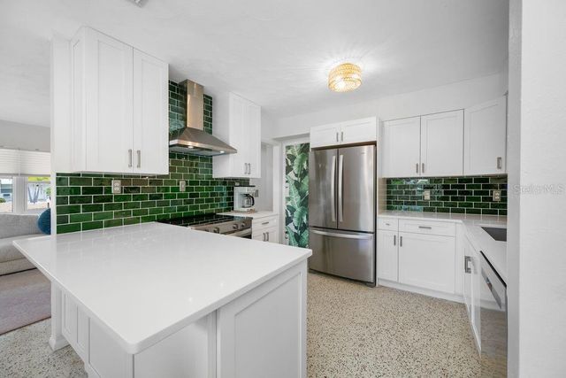 1401 ISLAND DRIVE S, South Pasadena, FL 33707