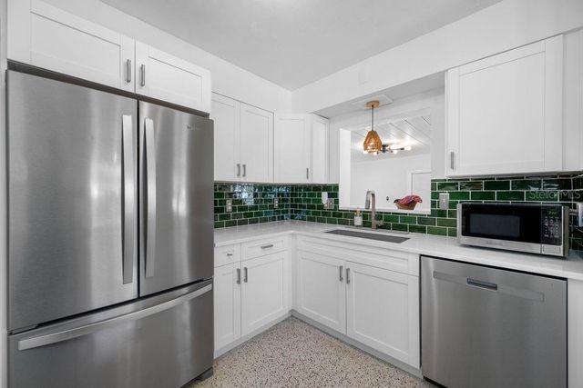 1401 ISLAND DRIVE S, South Pasadena, FL 33707
