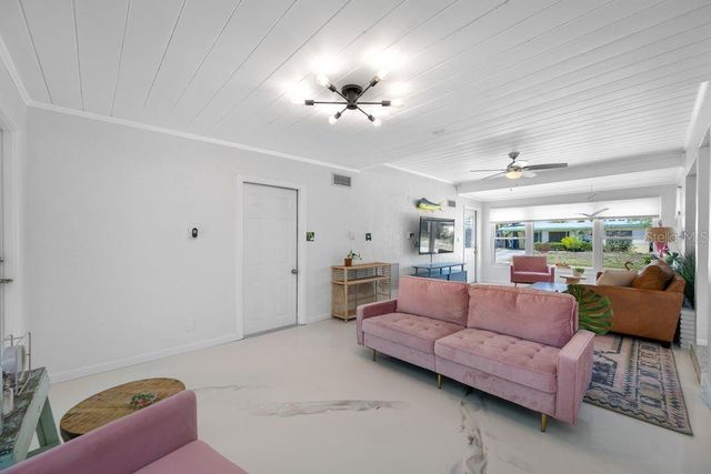 1401 ISLAND DRIVE S, South Pasadena, FL 33707