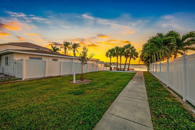 1401 ISLAND DRIVE S, South Pasadena, FL 33707
