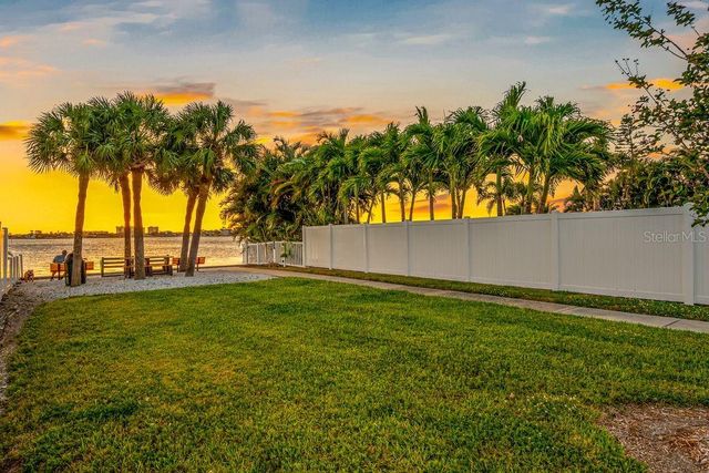 1401 ISLAND DRIVE S, South Pasadena, FL 33707