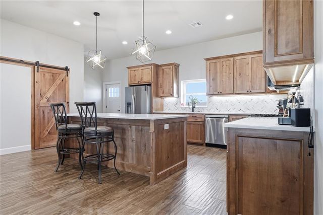 241 NW Moffat Road, Piedmont, OK 73078
