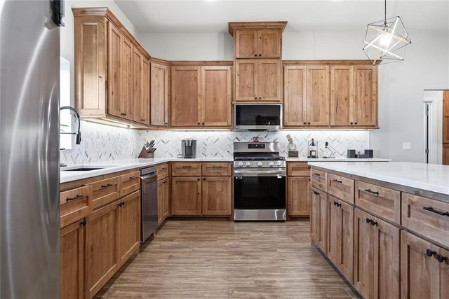 241 NW Moffat Road, Piedmont, OK 73078