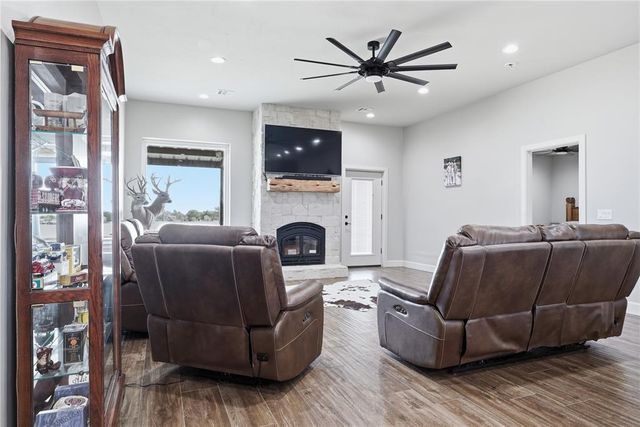 241 NW Moffat Road, Piedmont, OK 73078