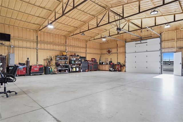 241 NW Moffat Road, Piedmont, OK 73078