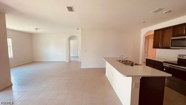 1909 NW 6th TER, Cape Coral, FL 33993