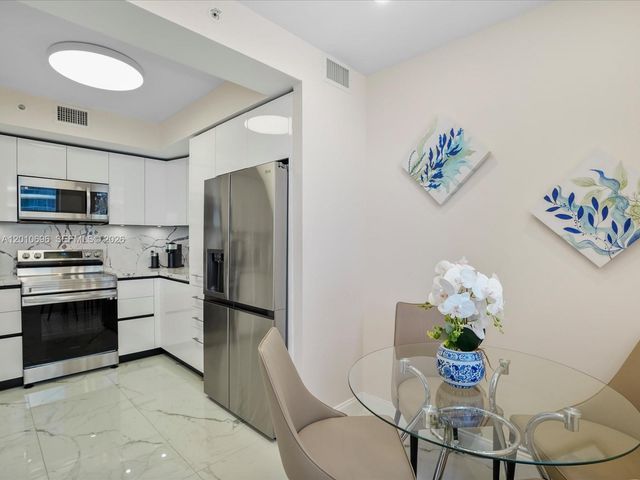 17375 Collins Ave 1508, Sunny Isles Beach, FL 33160