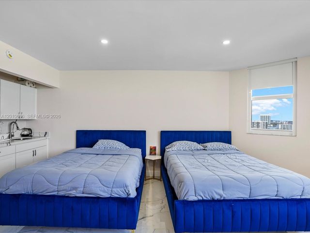 17375 Collins Ave 1508, Sunny Isles Beach, FL 33160