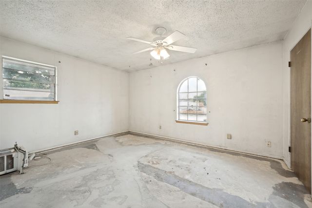 2426 Yellowstone Place, Denton, TX 76209