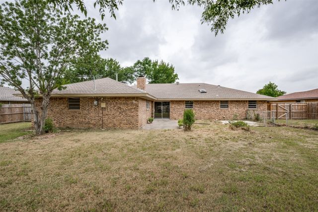 2426 Yellowstone Place, Denton, TX 76209