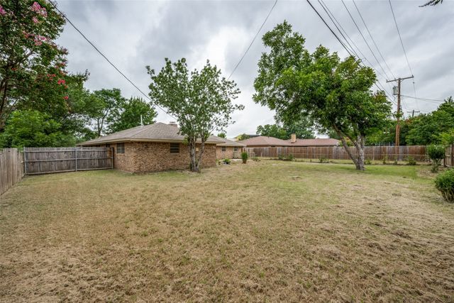 2426 Yellowstone Place, Denton, TX 76209