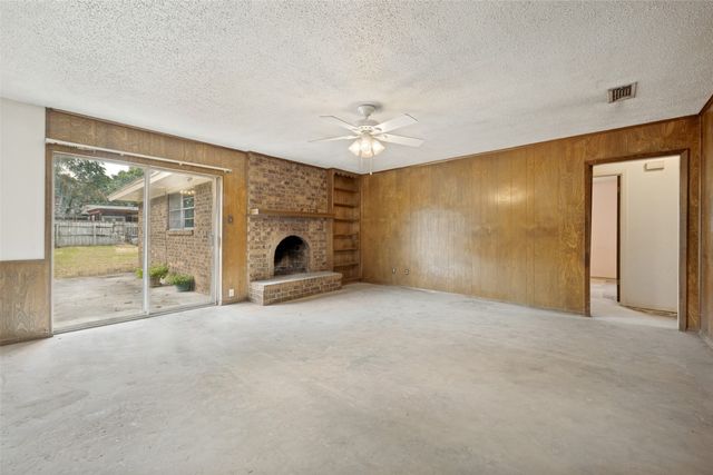 2426 Yellowstone Place, Denton, TX 76209