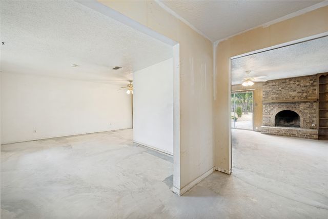 2426 Yellowstone Place, Denton, TX 76209